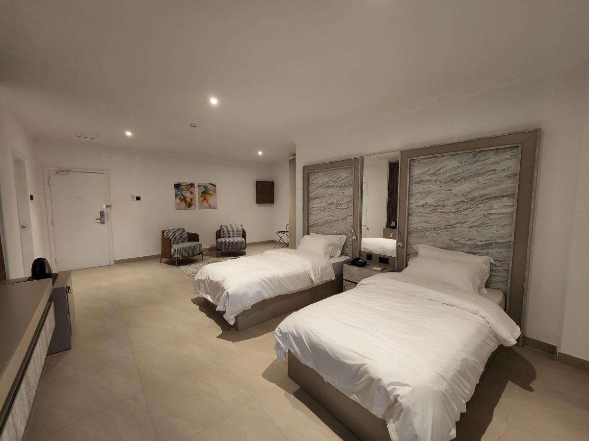 Imperial Suites Hotel มานามา ภายนอก รูปภาพ