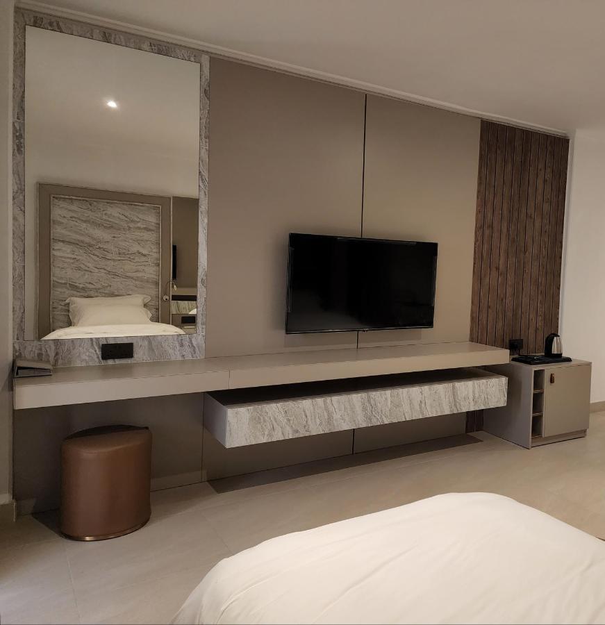 Imperial Suites Hotel มานามา ภายนอก รูปภาพ