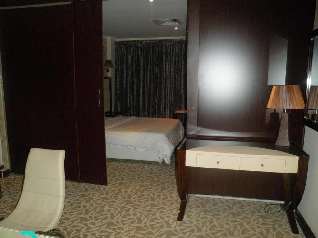 Imperial Suites Hotel มานามา ภายนอก รูปภาพ
