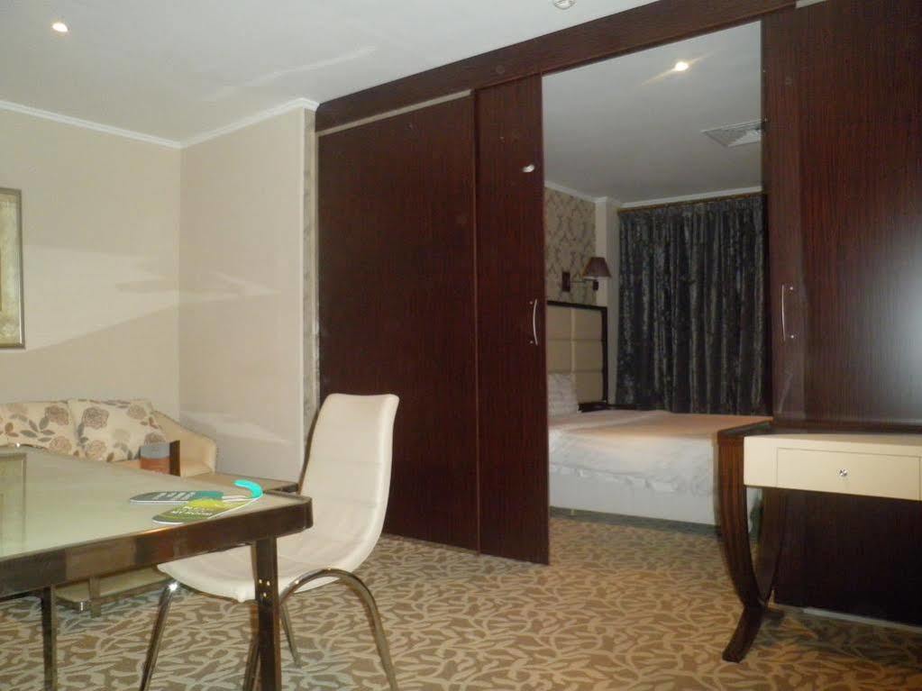 Imperial Suites Hotel มานามา ภายนอก รูปภาพ